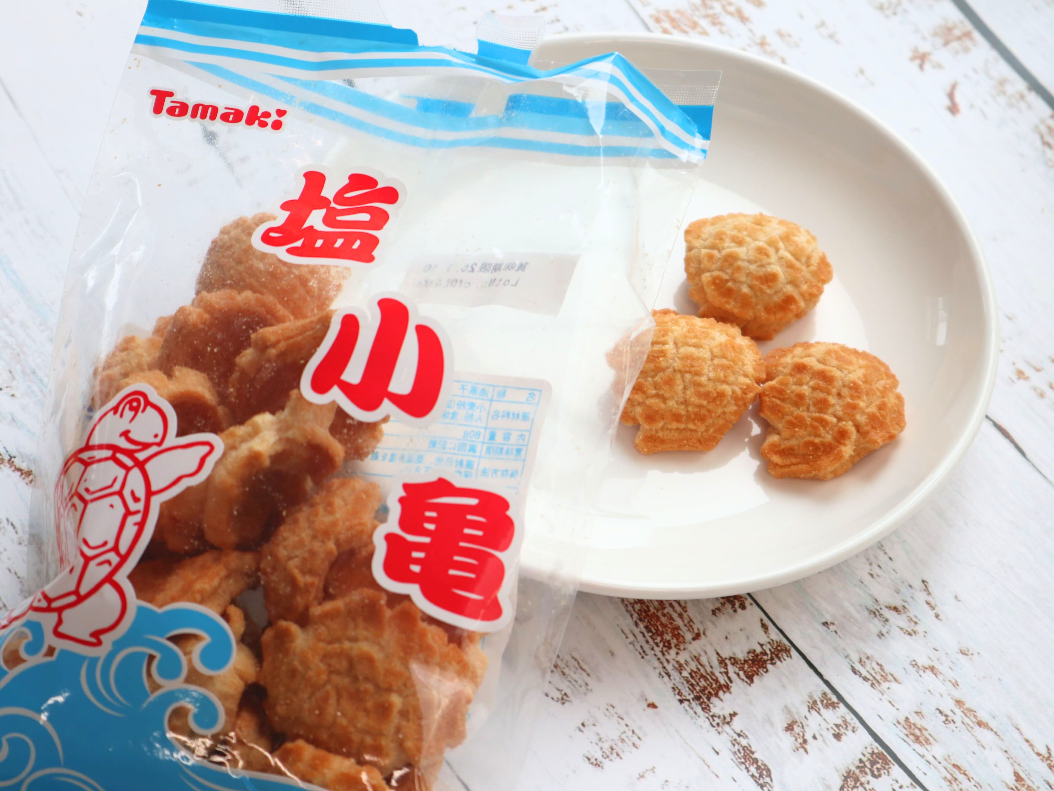 烏龜鹽仙貝 129日圓 仙貝本身和方才有提及的鹽味仙貝很像,是很單純的鹽調味,但是口感更紮實。