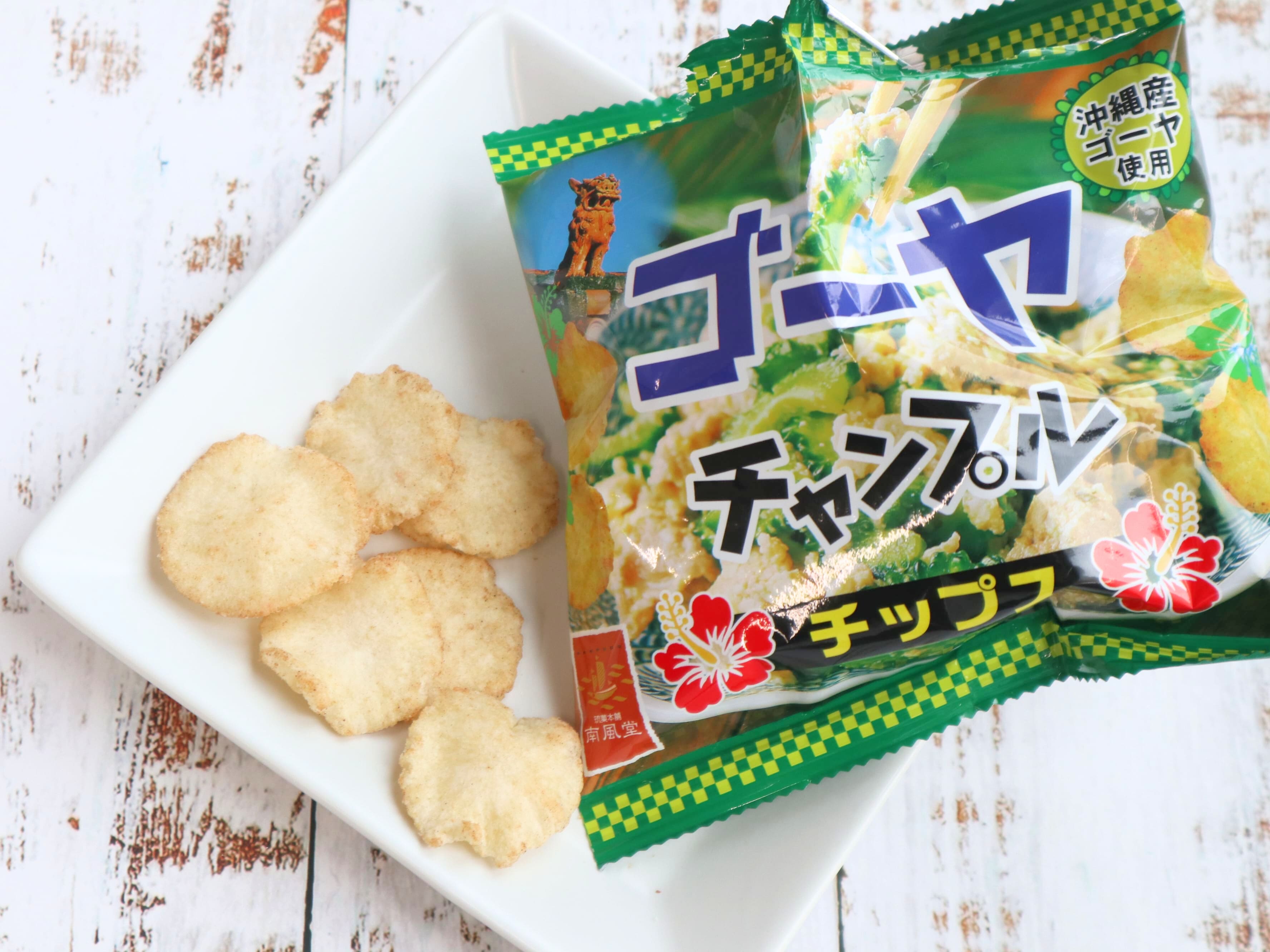 南風堂 沖繩炒苦瓜脆片 162日圓 平常不敢吃苦瓜的人,也不用怕,因為真的沒有苦瓜的味道,只是到尾韻的時候會有一點點的苦味跑出來。