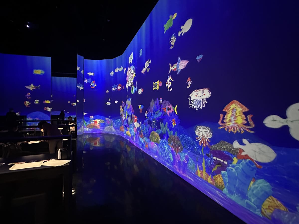 彩繪水族館