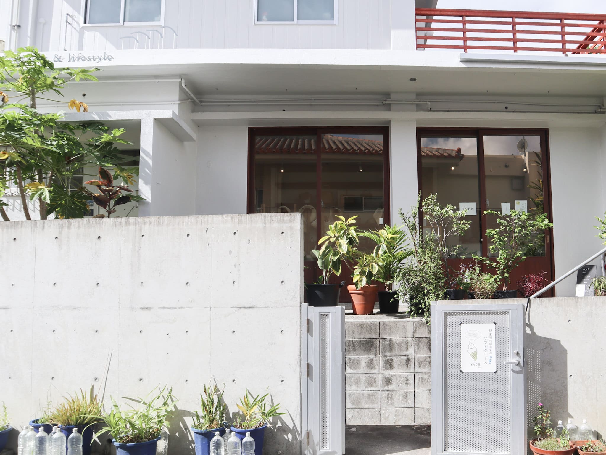 壺屋通店鋪nan*ne門口