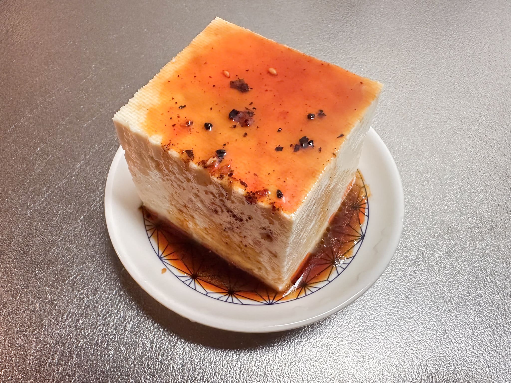 沒有想到生的島豆腐和辣油這麼搭