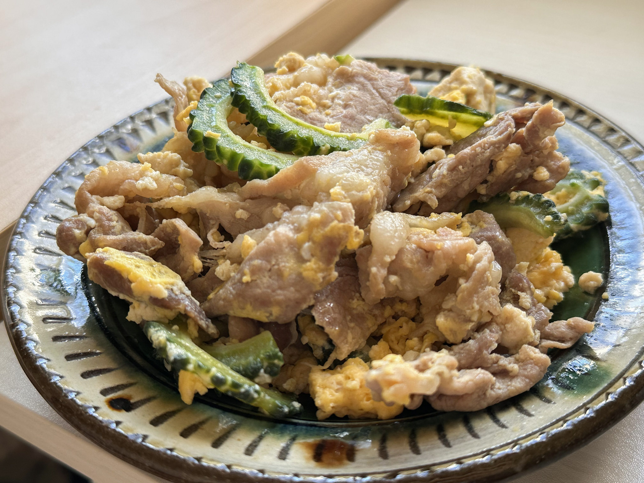 沖繩家庭料理「苦瓜炒蛋」,簡單又美味