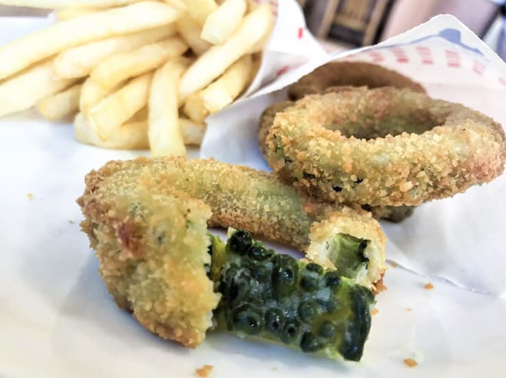 Jef Burger的炸苦瓜圈，苦味比較明顯