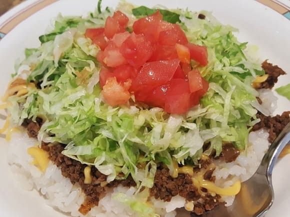 散發著淡淡的塔可醬香的塔可飯